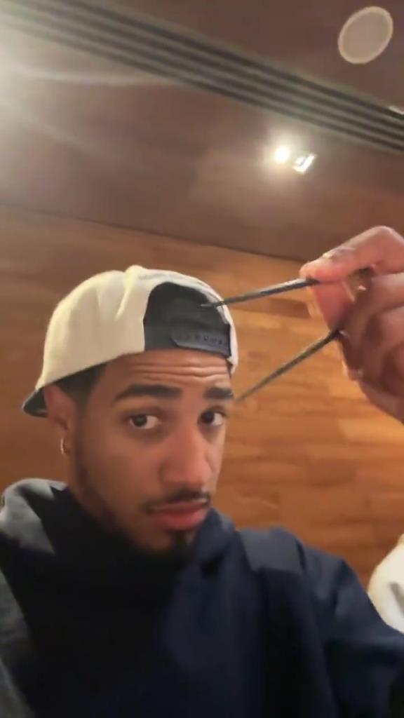 歸化歸化哈利伯頓這筷子拿的還挺標(biāo)準(zhǔn)?。?！