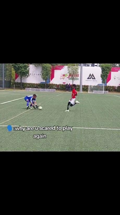 惡劣！這孩子可以終身禁止踢足球了