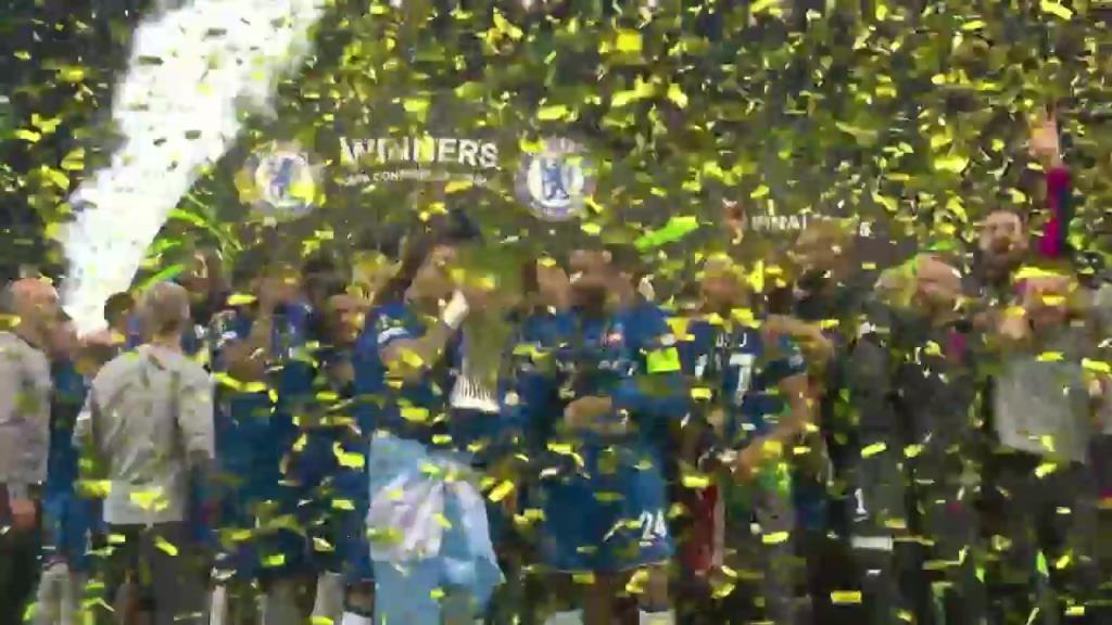 ?榮耀藍軍！歐協(xié)聯(lián)奪冠捧杯！里斯-詹姆斯高舉獎杯全隊慶祝